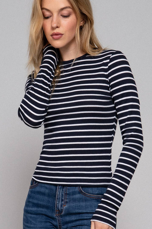 Black & White Long Sleeve Striped Knit Top